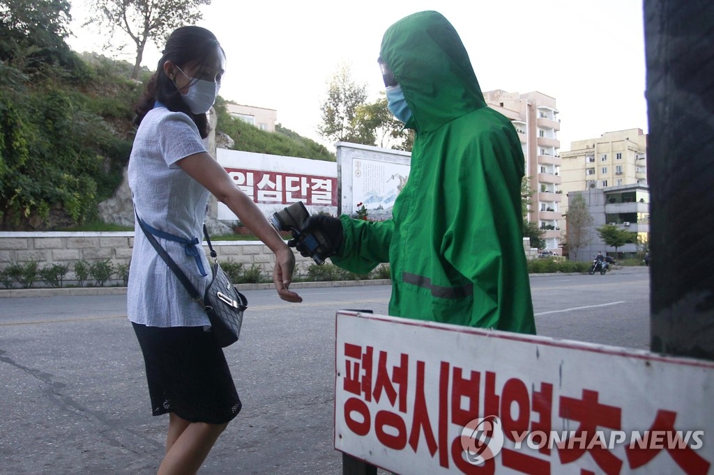 북한 불응에도…정부, 민간 대북지원사업에 100억원 지원키로(종합)