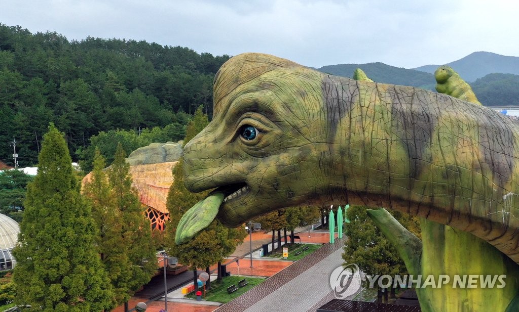 고성공룡엑스포에 진짜 공룡화석 가득하네