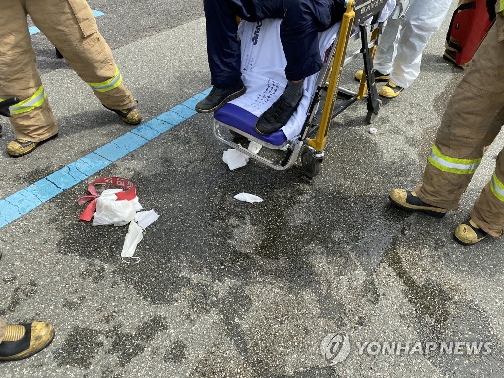 창원시청 앞 1인 시위 시내버스 기사, 분신 시도