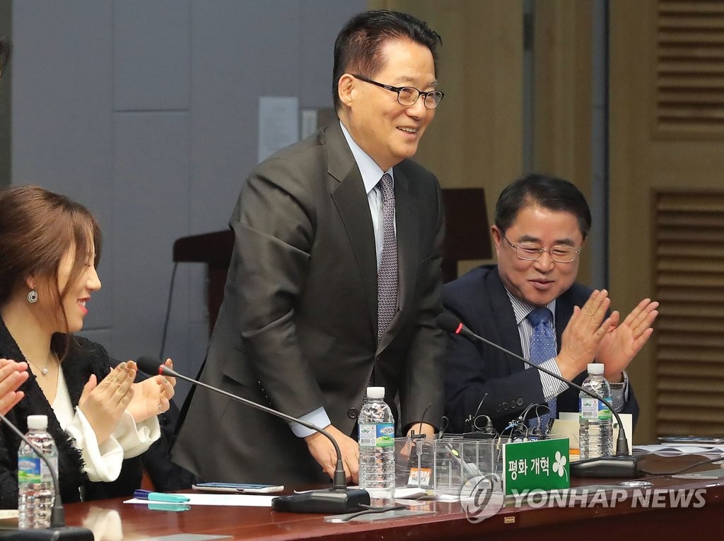 與, 국정원 개입설 차단 총력전…'물타기가 본질 가릴라' 고민도