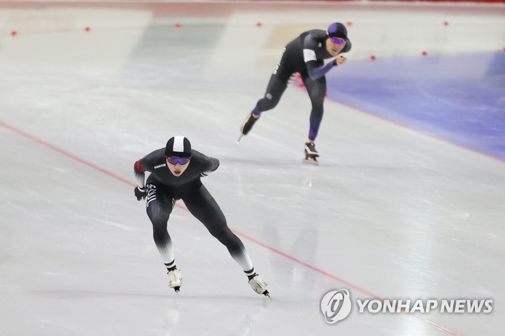 빙속 정재원, 월드컵 대표선발전 5,000ｍ 1위…이승훈은 2위