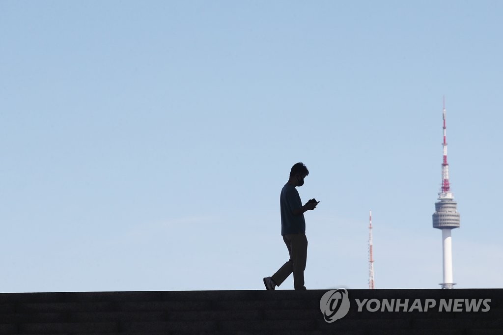 [날씨] 전국 대체로 맑음…제주·경북 빗방울