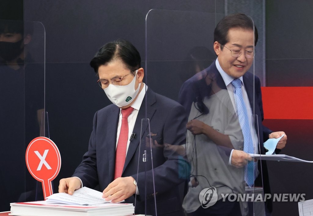 "망언" "꼰대" "좌파"…국힘 주자들 물고 물린 첫 TV토론