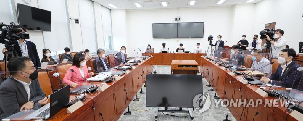 언론법 공회전…與 "손배액 5→3배 완화" 野 "완전 삭제하라"