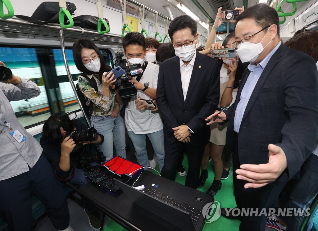 이르면 10월말부터 서울 2호선에서 '20배빠른 5G' 와이파이 쓴다(종합)