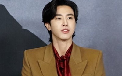 유노윤호, 유흥주점 '방역수칙 위반' 논란 후… SNS에 올린 글