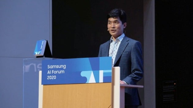 지난해 열린 삼성 AI 포럼 2020에서 기조연설을 하고 있는 승현준 삼성리서치 소장. 삼성전자.