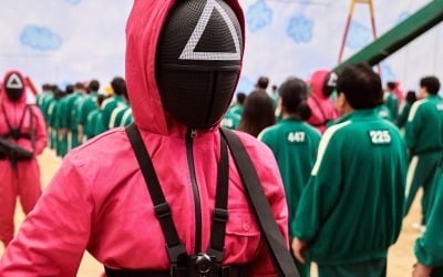 주식시장도 '오징어 게임'…폭락장서 살아남은 종목은?