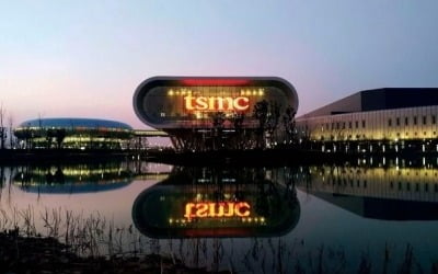 TSMC "일본에 새 반도체공장 건설…日정부 지원의지 확인"