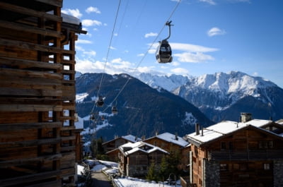 스키 시즌 앞둔 스위스, 리프트 탈때 백신패스 여부로 갈등