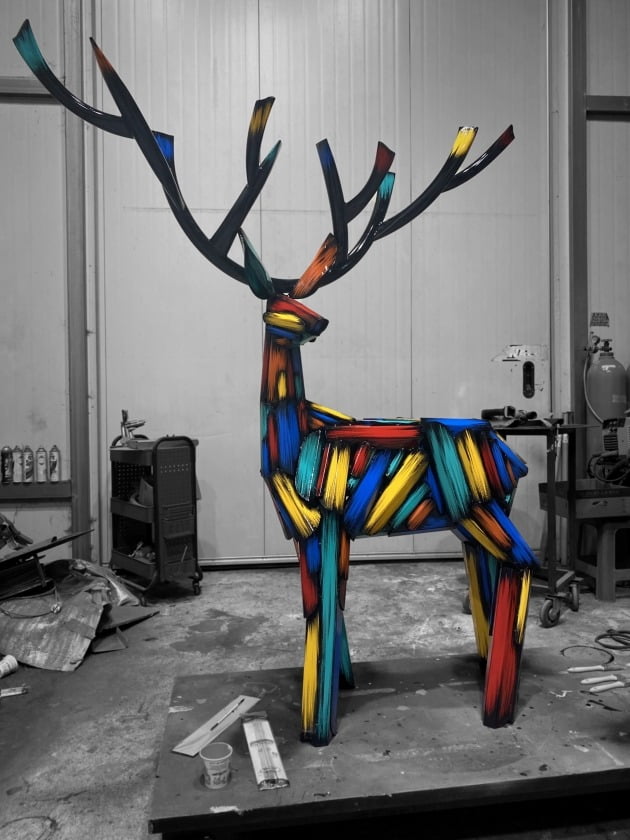 김우진.Woojin KIM
Deer_2021_Urethane coating on stainless steel_55x125x170cm (L GALLERY)