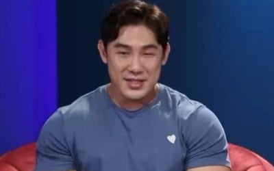 "신혼여행에서도 닭가슴살…'헬스광' 남편, 어쩌죠?"