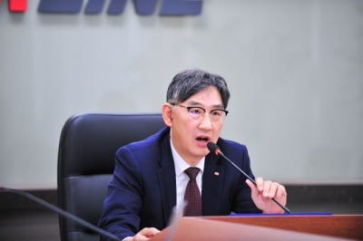 SM상선 "2024년까지 노선 18개 확대..美 동부노선 개설"