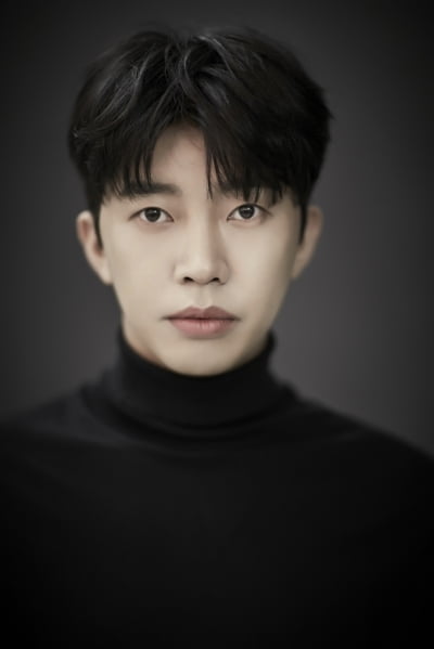 나훈아, 심수봉 이어 임영웅…KBS 송년 무대 올라