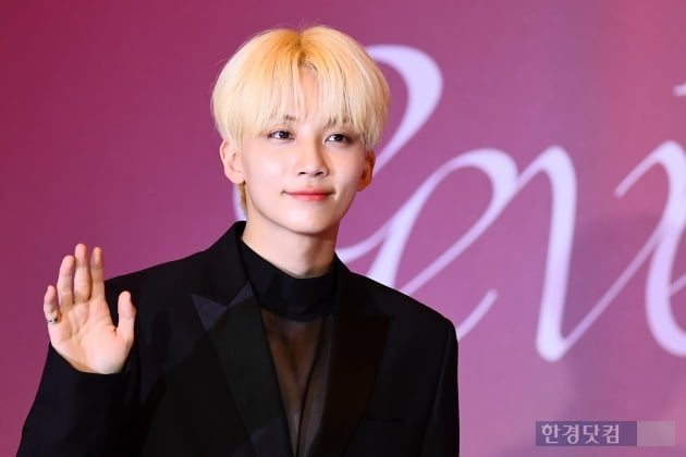 [포토] 세븐틴 정한, '눈 뗄 수 없는 멋진 모습'