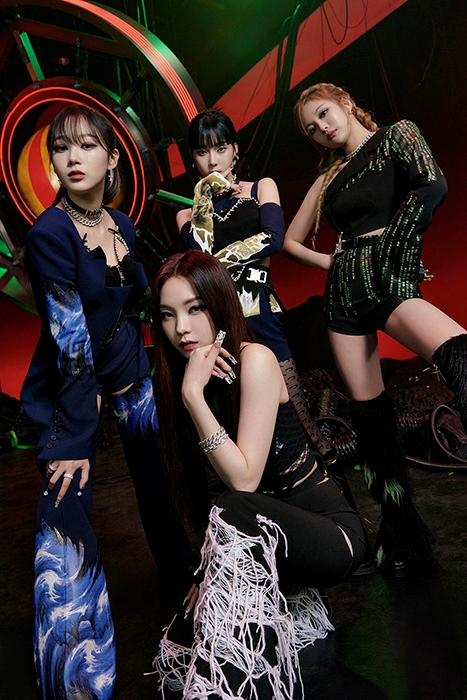 ‘Savage’ 신드롬…에스파, 美 빌보드 10개 차트 입성