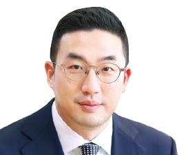 LG·GM '밴플리트상'…구광모 회장 "친환경 협력 지속"