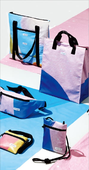 현대百 '친환경 프로젝트' 폐현수막이 패션가방으로