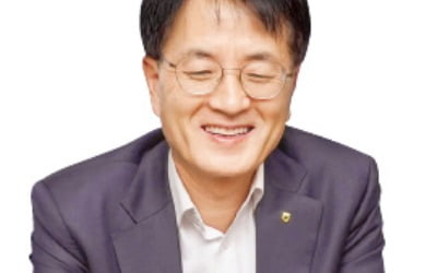 디지털 전환 외친 손병환 농협금융 회장 "카카오·토스에서 배워라"