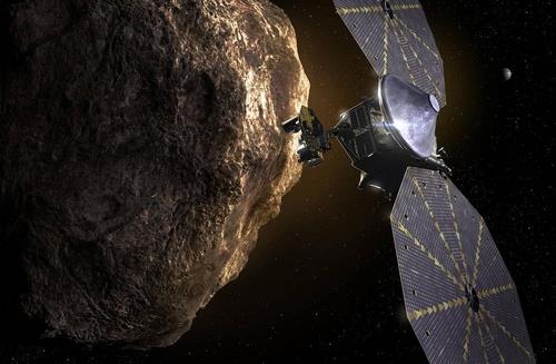 목성 주변 소행성 탐사선 '루시' 오늘 12년 대장정 올라
