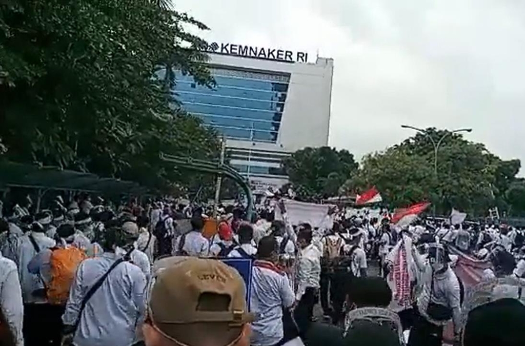 고용허가서 획득 인도네시아인 5천700명…"한국 보내달라" 시위