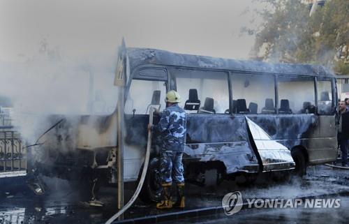 시리아서 도심 폭탄테러 뒤 정부군 보복 포격…20여명 사망