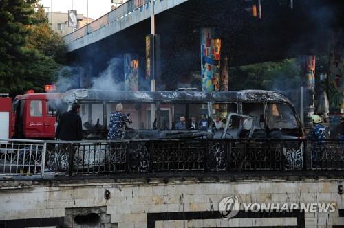 시리아서 도심 폭탄테러 뒤 정부군 보복 포격…20여명 사망