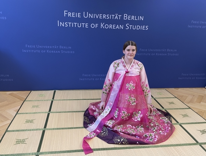 [월드&포토] "개강이다" 한복 입은 독일 한국학과 신입생들