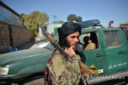 탈레반 자폭테러단 리더가 경찰서장으로…'뒤집힌 세상'