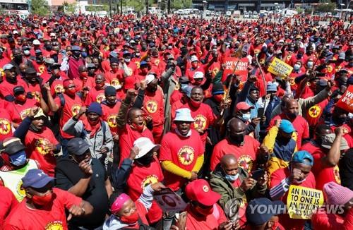남아공 금속노조, 16일 만에 파업 끝내…임금 6% 인상안 수용
