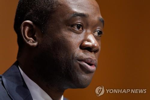 美재무 부장관 "제재로 국민 고통주려는것 아냐…인도지원 옳아"