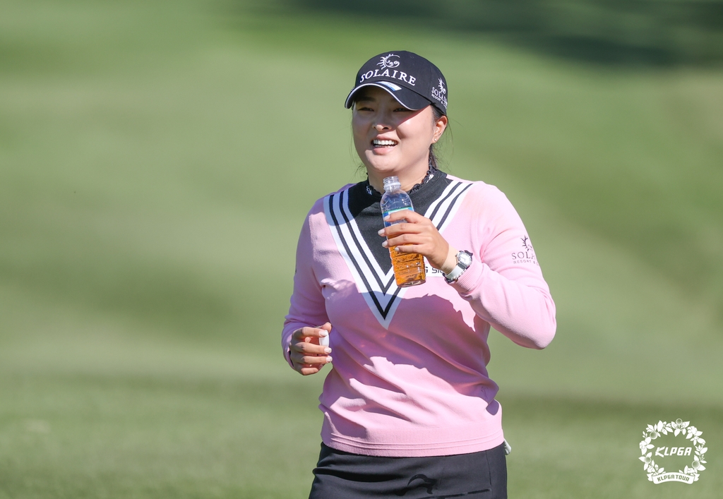 임희정, LPGA 투어 BMW 챔피언십 3R 4타 차 선두…고진영 2위