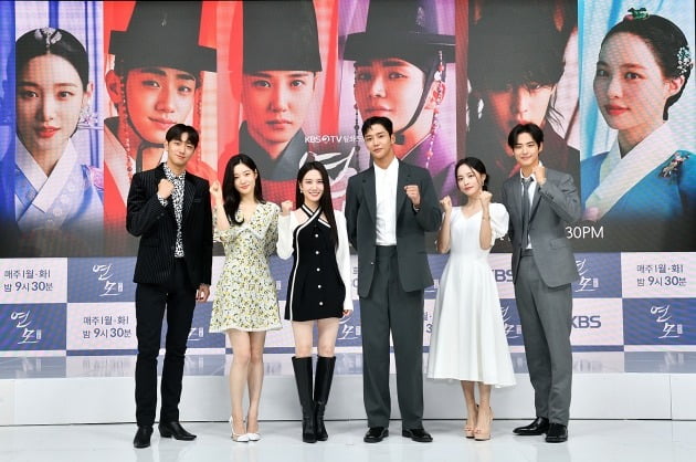남윤수(왼쪽부터), 정채연, 박은빈, 로운, 배운경, 최병찬./사진제공=KBS2 '연모'