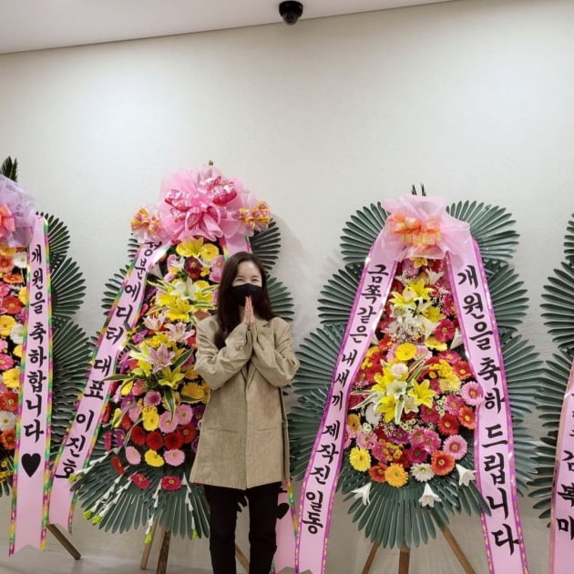 장영란, ♥한방병원장 사모님 되니 인사 받기 바빠…"대놓고 홍보" 내조까지 [TEN★]