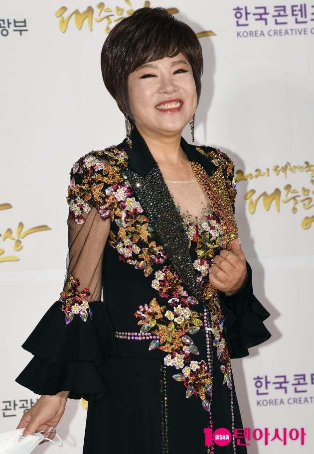 [TEN 포토] 김연자 '아름다운 미소'