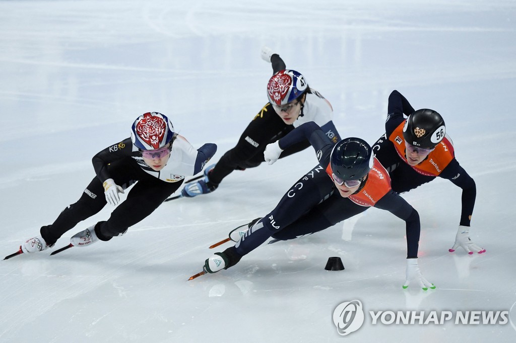 쇼트트랙 최민정, 월드컵 1차 1,500ｍ 준결승 진출…전체 1위