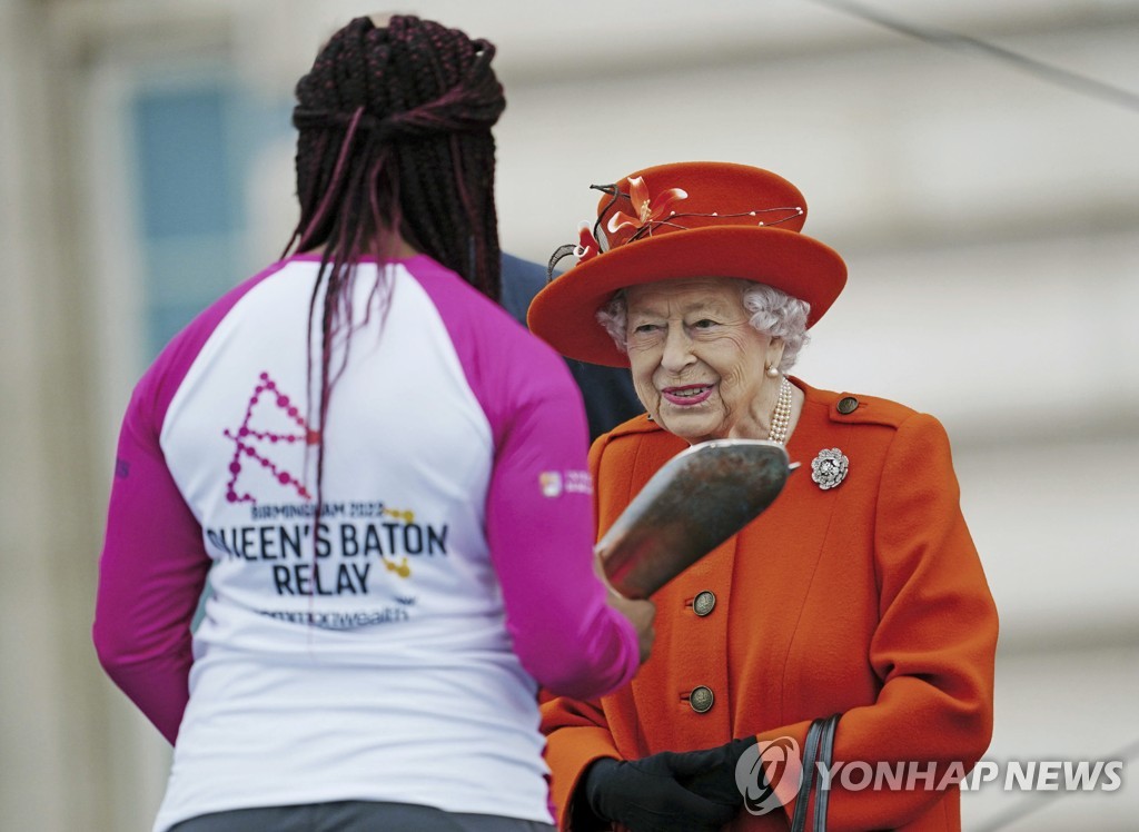 [월드&포토] '노익장상' 거절한 95세 영국 여왕의 노익장
