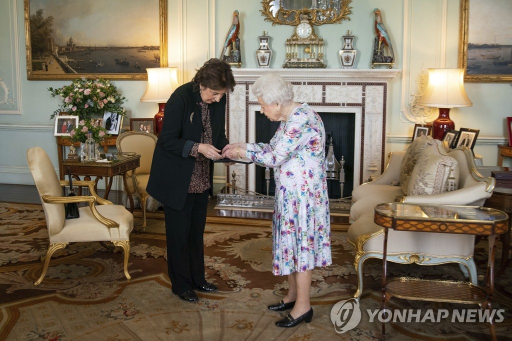 [월드&포토] '노익장상' 거절한 95세 영국 여왕의 노익장