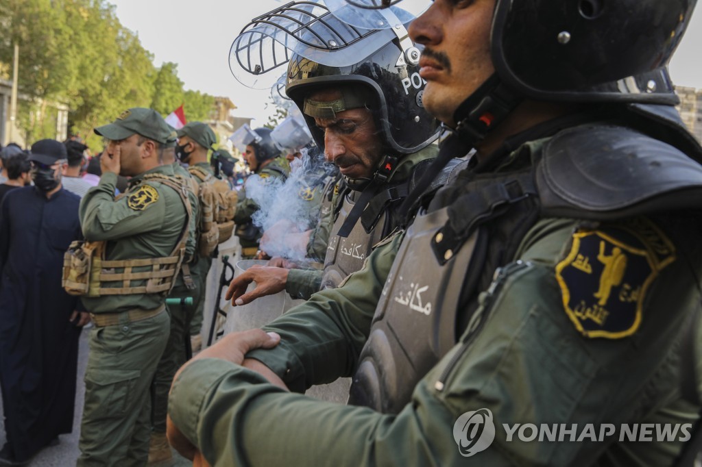 [월드&포토] 이라크에 끊이지 않는 불안…'부정 선거' 시위 지속