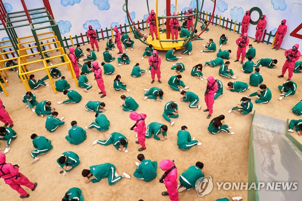 "오징어 게임, 부채·불평등 등 한국 경제·사회문제 조명"