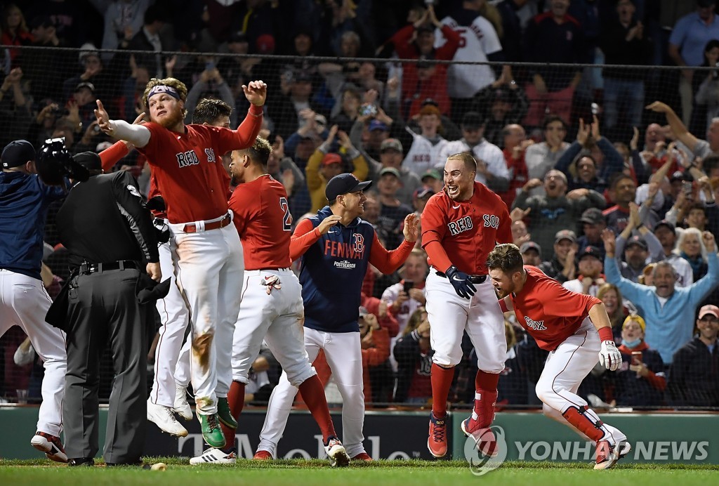 '연장 13회 바스케스 끝내기' 보스턴, ALCS 진출에 1승만 더