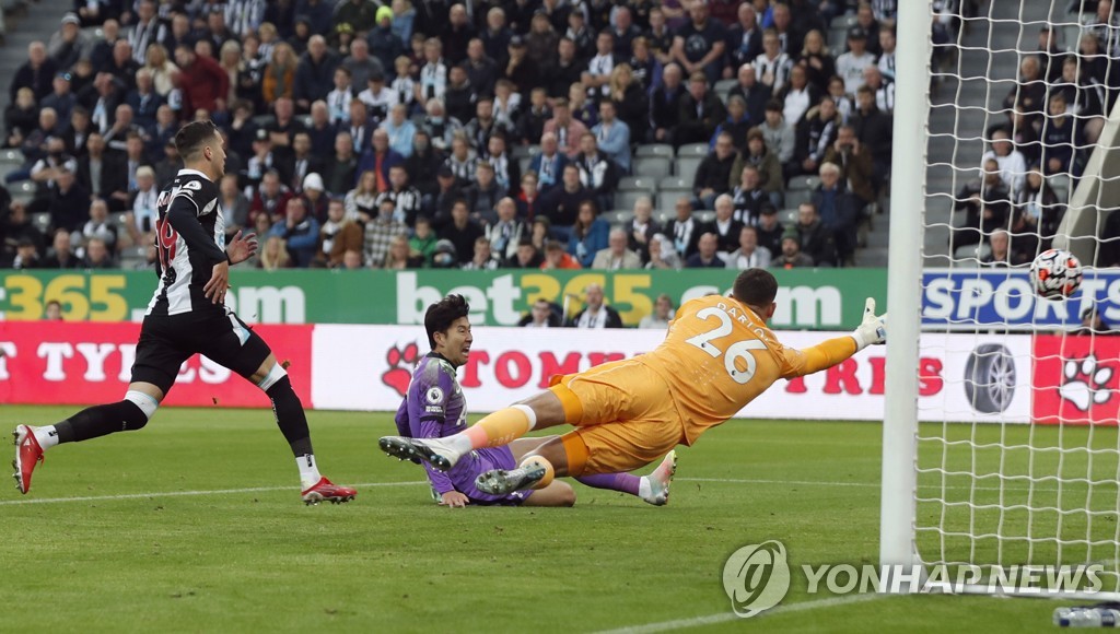 손흥민, 시즌 4호 골 케인과 합작…토트넘, 뉴캐슬에 3-2 승리(종합)