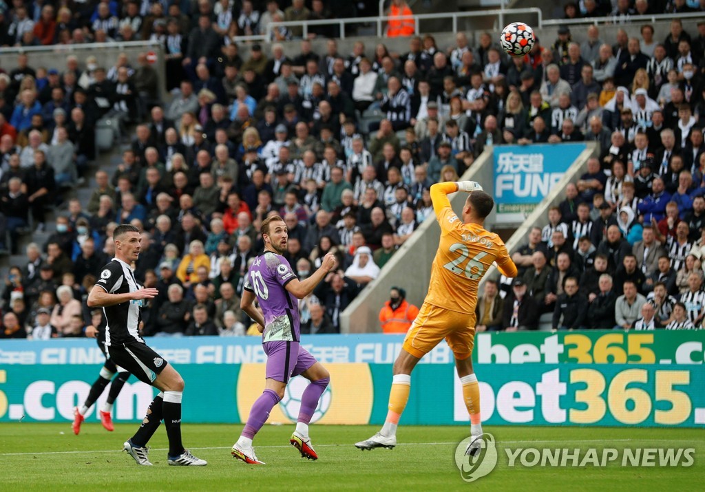 손흥민, 시즌 4호 골 케인과 합작…토트넘, 뉴캐슬에 3-2 승리(종합)