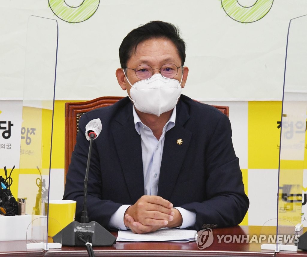 배진교 "썩어빠진 군 비호…서욱 해임건의안 추진"