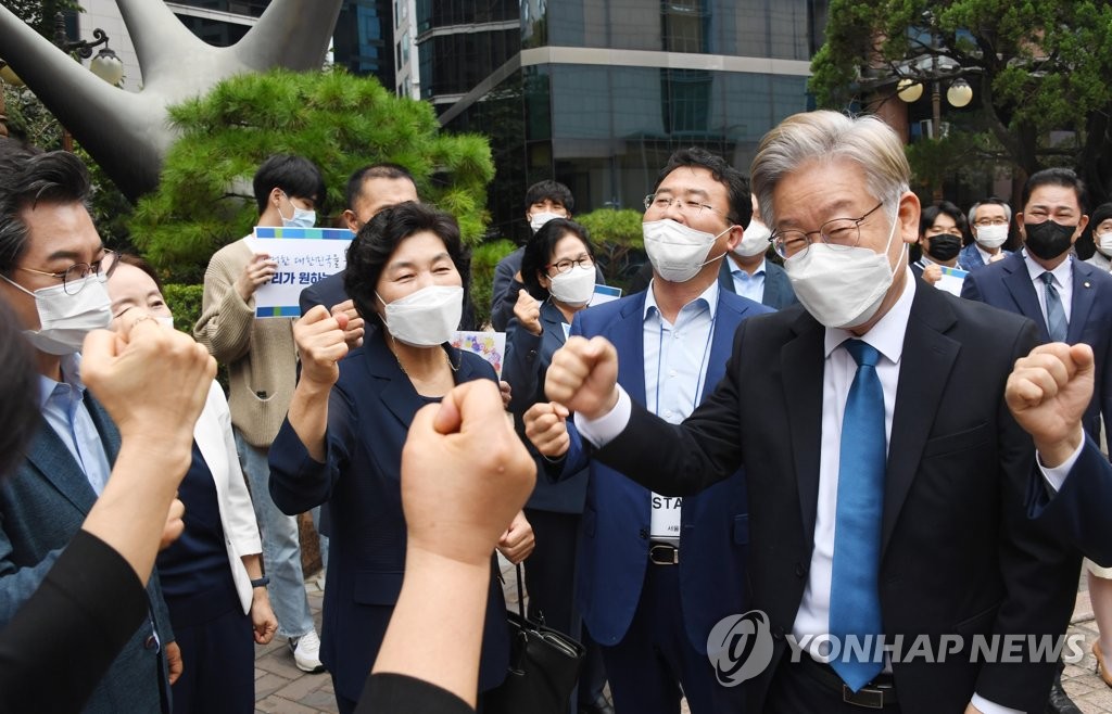 '본선 준비' 이재명…대장동 대응TF 키우며 수세 탈출 시도