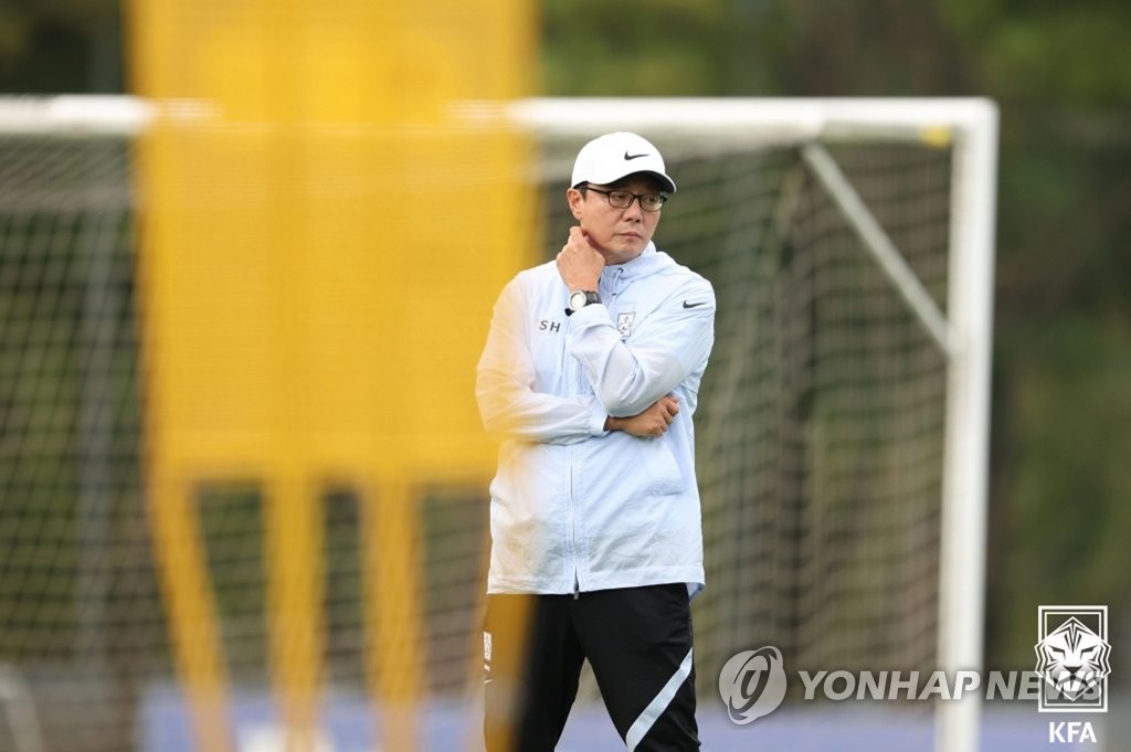 황선홍호, 금메달 향한 첫 여정…U-23 아시안컵 예선 위해 출국