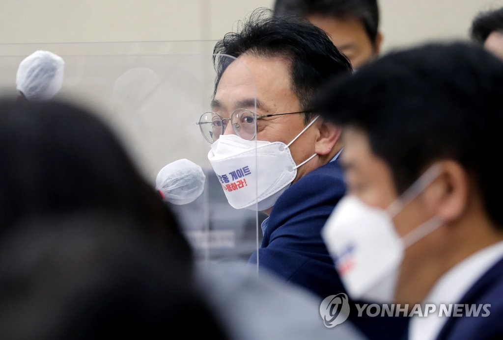정무위 국감 '대장동 게이트' 공방…기은·산은 연루 의혹 추궁