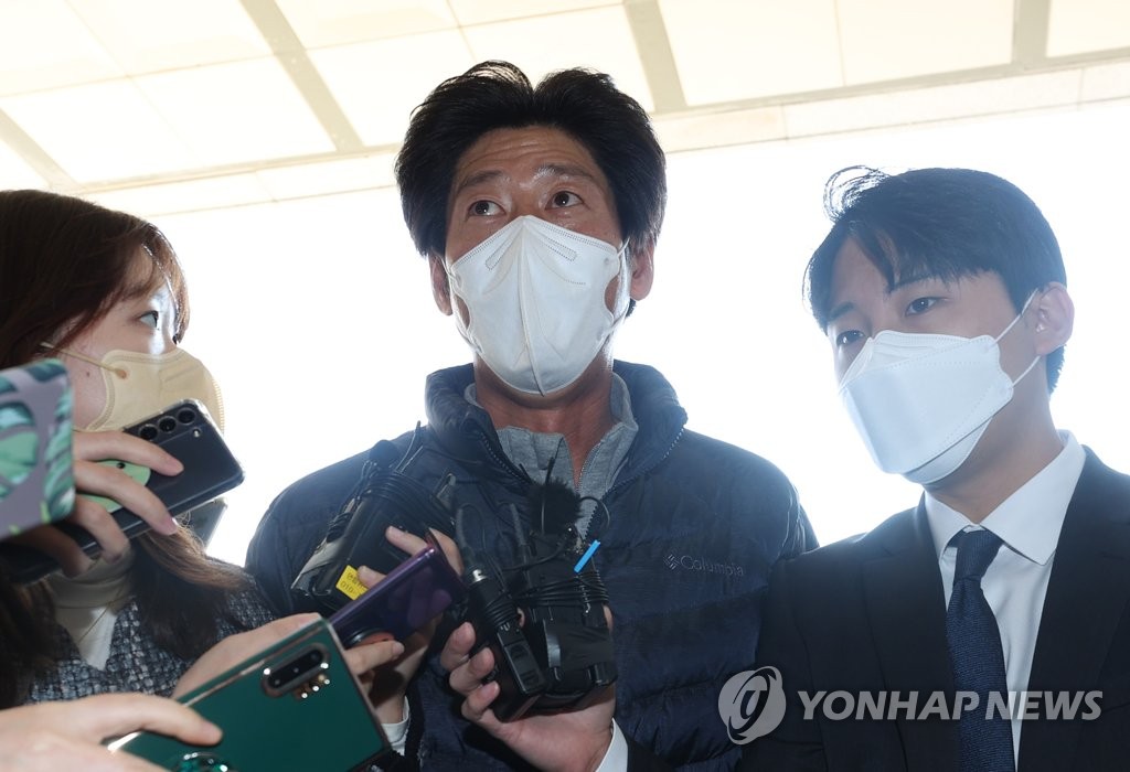 '대장동 4인방' 관계 묻자…李 "유동규 날 배신, 남욱은 악수만"