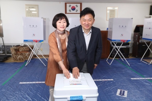 원희룡 국민의힘 대선 후보와 아내 강윤형 씨/사진=연합뉴스