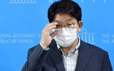 "윤석열 SNS, 재미 가미한 것" 권성동, 두둔하려던 발언 사과